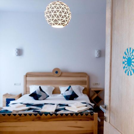 Conacul Olarilor Bed & Breakfast Baia de Fier Dış mekan fotoğraf