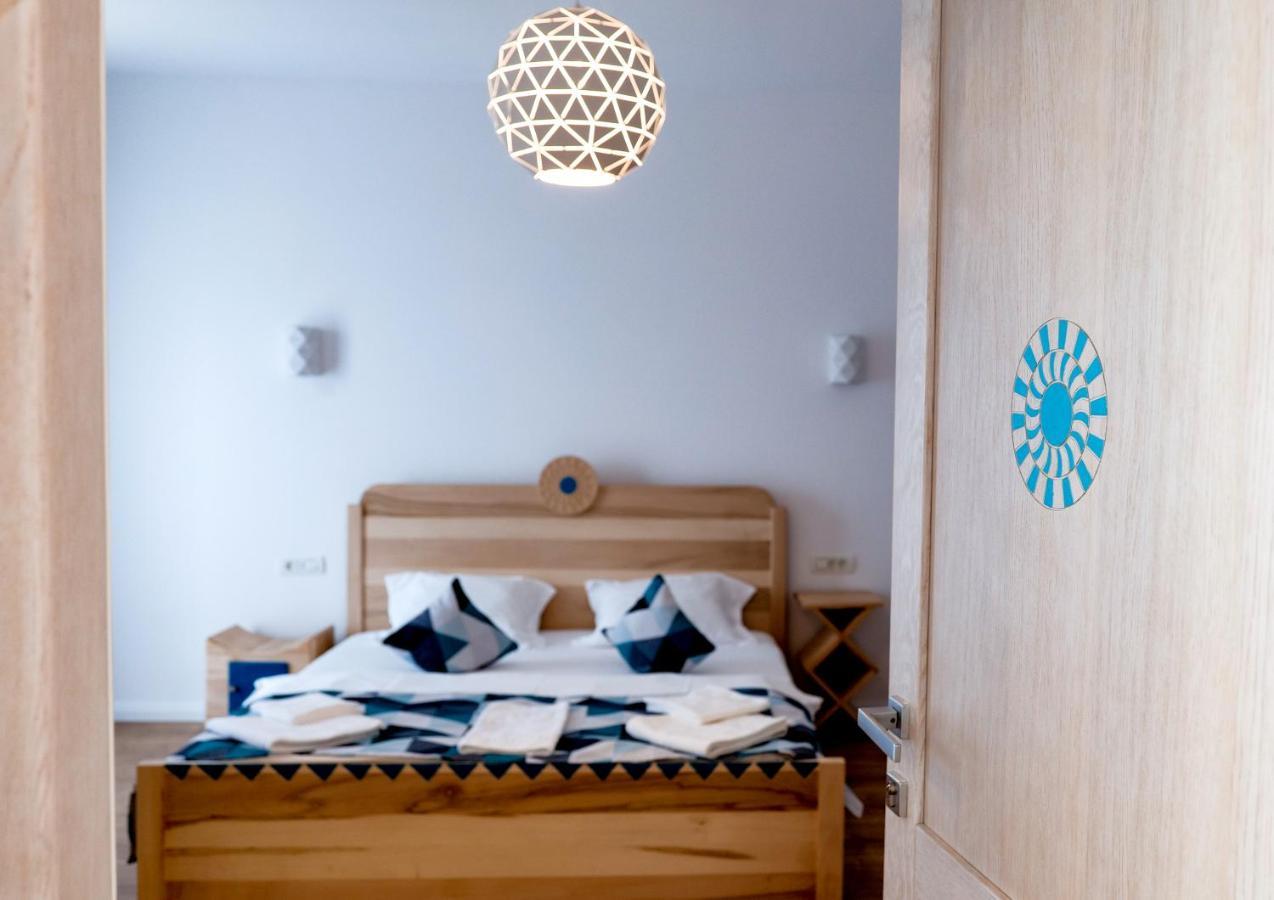 Conacul Olarilor Bed & Breakfast Baia de Fier Dış mekan fotoğraf