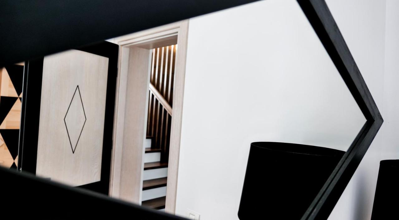 Conacul Olarilor Bed & Breakfast Baia de Fier Dış mekan fotoğraf
