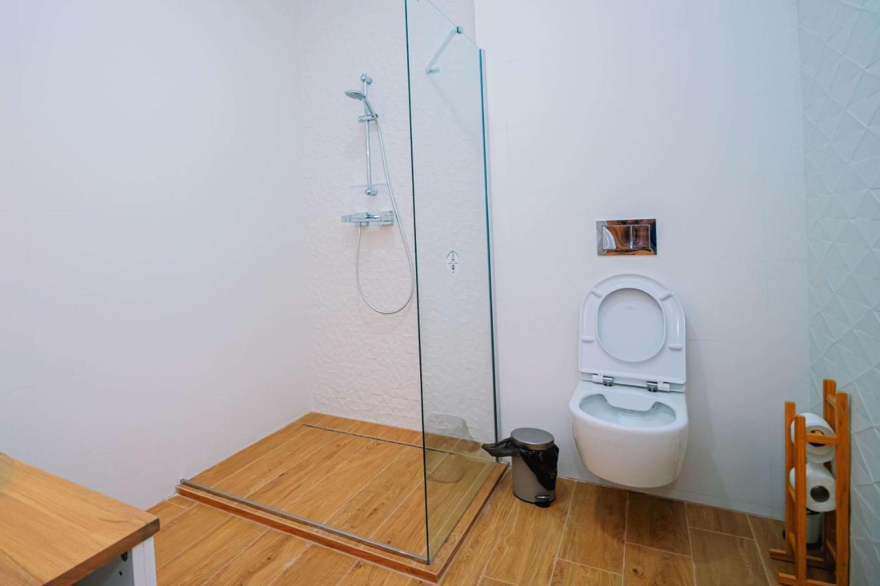 Conacul Olarilor Bed & Breakfast Baia de Fier Dış mekan fotoğraf